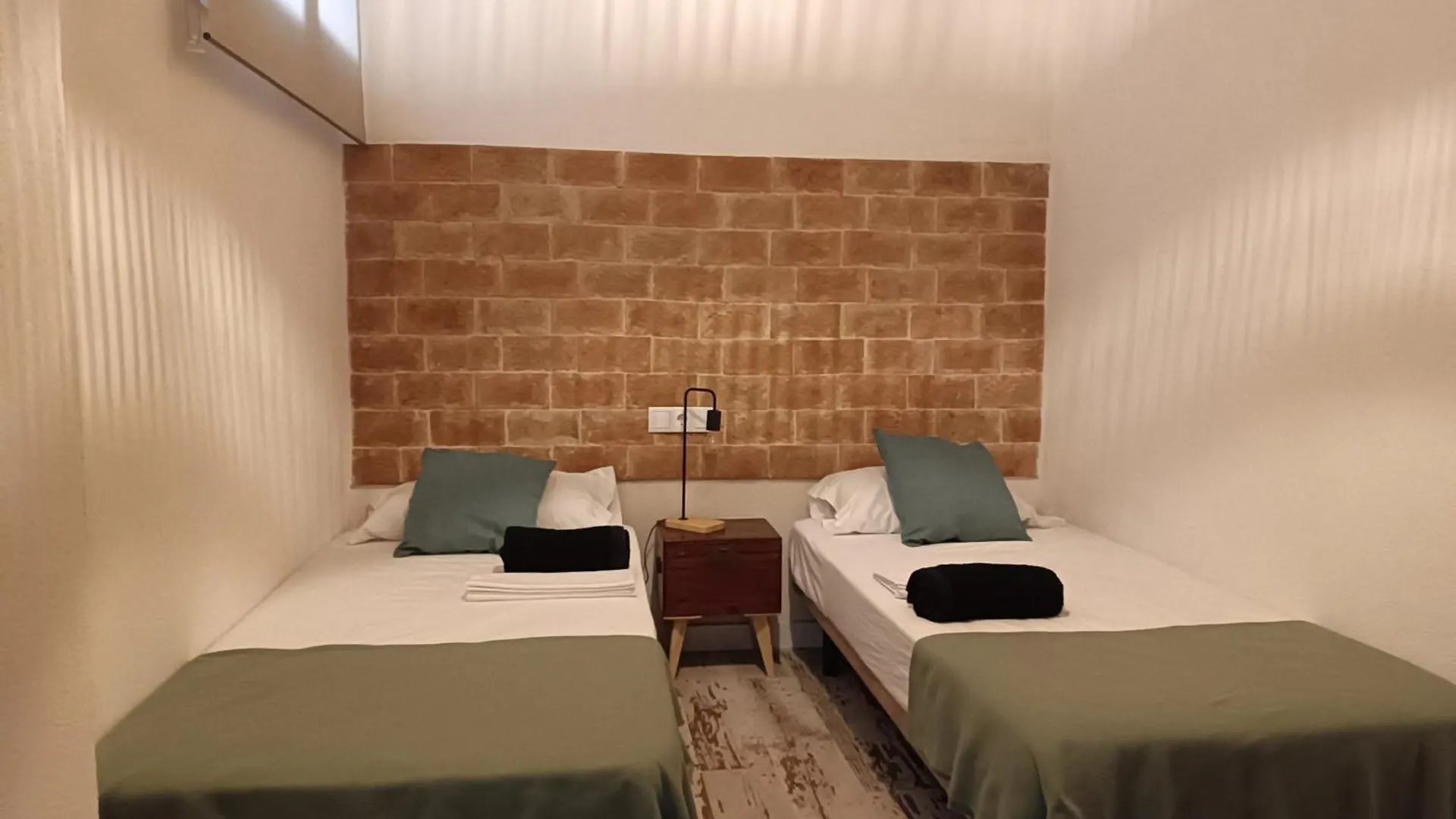 Petra Apartments -Old City With Terrace And Barbecue- Tarragona 0*,